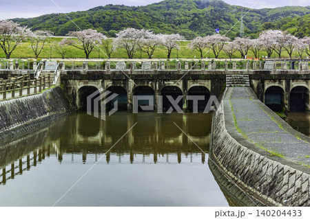 酒津公園 南配水樋門 南部用水 岡山県倉敷市 酒津公園 南配水樋門 南部用水 岡山県倉敷市 140204433