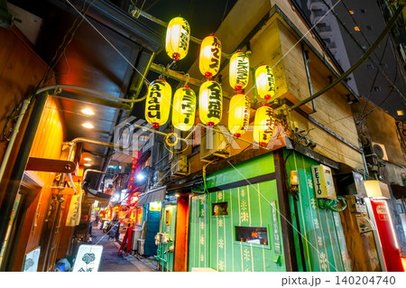 東京飲み屋街・のんべえたちの聖地 三軒茶屋 三角地帯 東京飲み屋街・のんべえたちの聖地 三軒茶屋 三角地帯 140204740