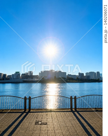 朝の太陽 朝の太陽 140206071