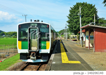 千葉県 久留里線 平山駅と電車 千葉県 久留里線 平山駅と電車 140206140