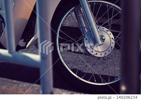 バイクのタイヤ バイクのタイヤ 140206234