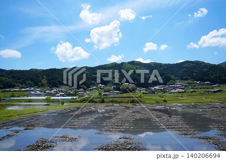 奈良市 大柳生 大柳生の里(山里と水田)(初夏) 奈良市 大柳生 大柳生の里(山里と水田)(初夏) 140206694