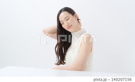 女性 ヘアケア 女性 ヘアケア 140207156