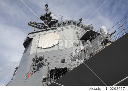 護衛艦あたごのフェーズドアレイレーダー 護衛艦あたごのフェーズドアレイレーダー 140208667