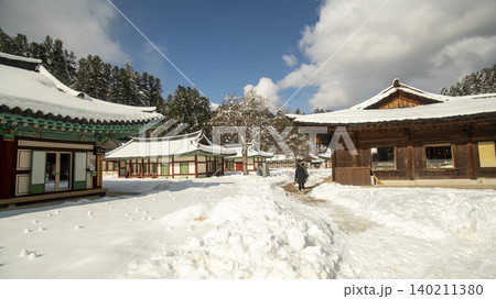 Seoraksan, Baekdamsa Temple, 140211380