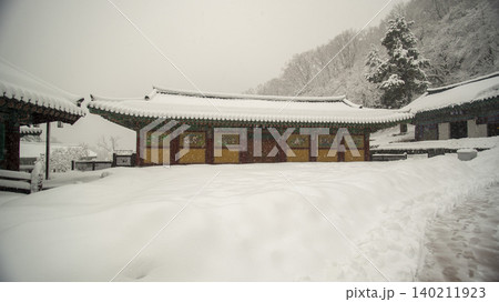 Sinheungsa Temple 140211923