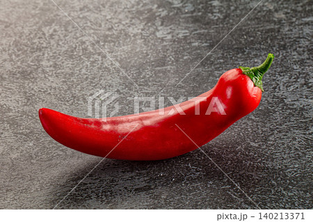 Raw fresh red paprika pepper Raw fresh red paprika pepper 140213371