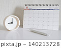 8月のカレンダーと時計　スケジュールイメージ 140213728