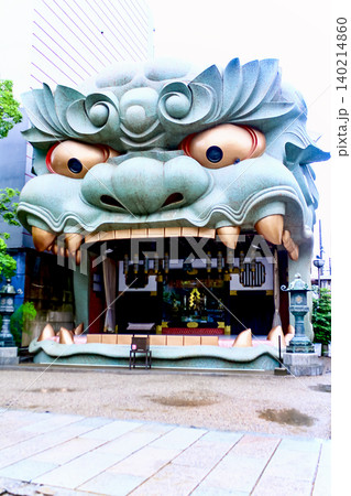 【大阪】夏の難波 雨の難波八阪神社の獅子殿 【大阪】夏の難波 雨の難波八阪神社の獅子殿 140214860