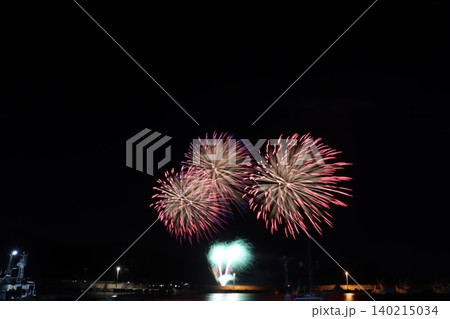 真夏の打ち上げ花火 真夏の打ち上げ花火 140215034