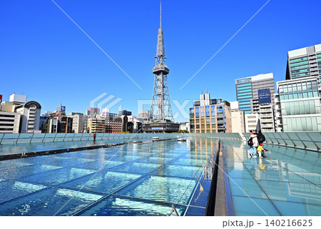 オアシス21屋上から見た中部電力MIRAI TOWER（名古屋テレビ塔）3 140216625