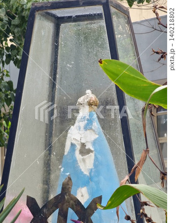 Cordoba, Argentina - April 10, 2026: Religious shrine with statue of the Virgin Mary Cordoba, Argentina - April 10, 2026: Religious shrine with statue of the Virgin Mary 140218802