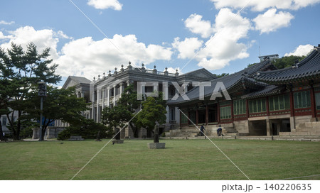 Deoksugung Palace 140220635