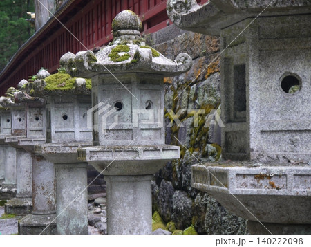 神社の石灯籠 侘び寂びの情景 神社の石灯籠 侘び寂びの情景 140222098