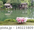 GWの兼六園、花と池と食事処 140223809