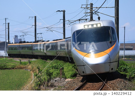 【JR四国】8000系 特急「いしづち・しおかぜ」(予讃線:玉之江駅) 【JR四国】8000系 特急「いしづち・しおかぜ」(予讃線:玉之江駅) 140229412