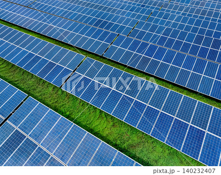 Aerial view of solar farm. Sustainable renewable energy and modern photovoltaic technology for eco-friendly electricity production. Solar power station. Green energy solutions. Solar panel technology. 140232407