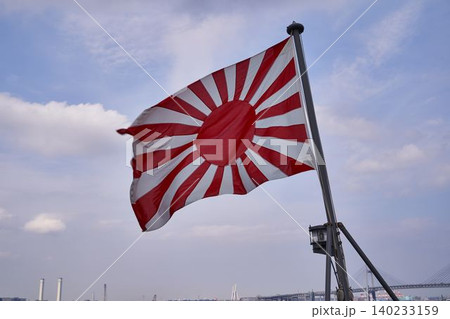 神奈川県 護衛艦の旭日旗 神奈川県 護衛艦の旭日旗 140233159