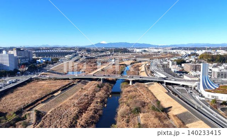 横浜市港北区のシンボル日産スタジアムと富士山の絶景 横浜市港北区のシンボル日産スタジアムと富士山の絶景 140233415