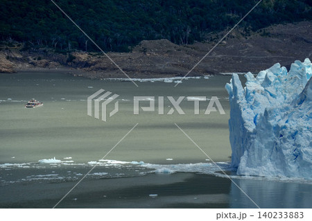 boat near perito moreno glacier argentina view 140233883
