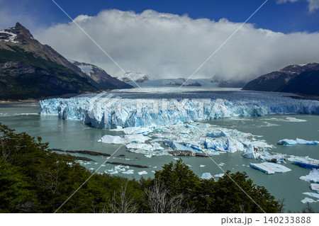 perito moreno glacier argentina view huge panorama perito moreno glacier argentina view huge panorama 140233888