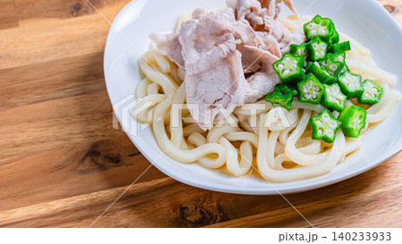 豚しゃぶとオクラの冷やしうどん 夏におすすめのさっぱり和風うどんの料理写真 140233933