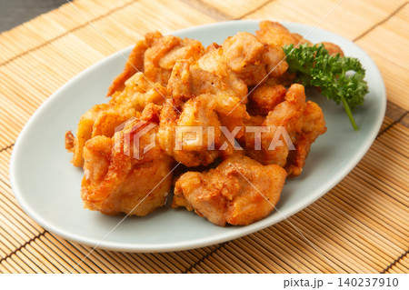 鶏肉の唐揚げ 鶏肉の唐揚げ 140237910