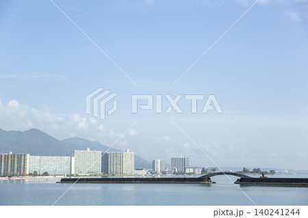 大津港から望む琵琶湖の風景 大津港から望む琵琶湖の風景 140241244