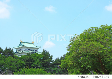 愛知県名古屋市、新緑と名古屋城の風景 愛知県名古屋市、新緑と名古屋城の風景 140241285