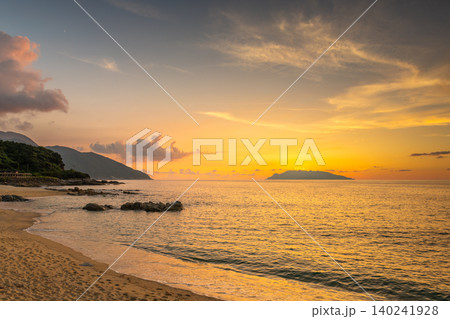 海亀産卵地永田いなか浜　夕景　屋久島(夏 140241928