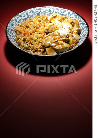 麻婆餡かけ炒飯 麻婆餡かけ炒飯 140242448