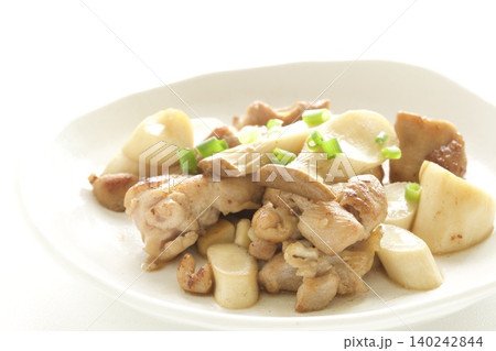 エリンギと鳥肉の炒めもの 140242844