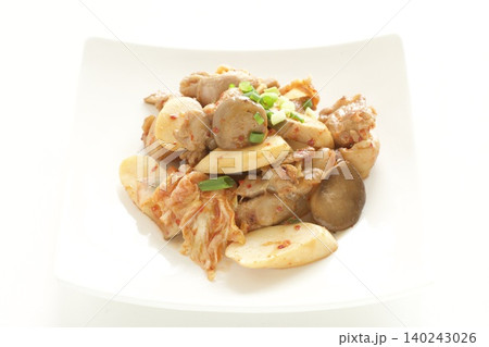 エリンギと鶏肉のキムチ炒め エリンギと鶏肉のキムチ炒め 140243026