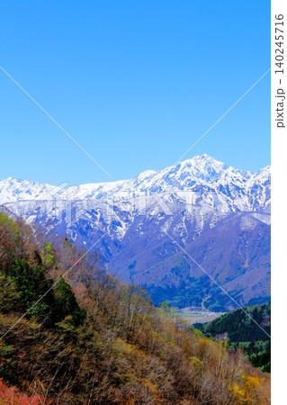 5月の白馬村からの北アルプス　　　信州の山々　　　信州の風景 140245716
