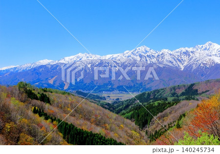 5月の白馬村からの北アルプス 信州の山々 信州の風景 5月の白馬村からの北アルプス 信州の山々 信州の風景 140245734