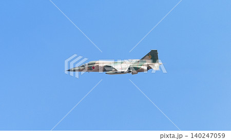 大空を加速する航空自衛隊F-1戦闘機 140247059