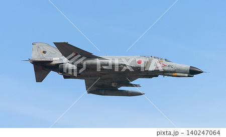 低空飛行する航空自衛隊F-4EJ改ファントムⅡ 低空飛行する航空自衛隊F-4EJ改ファントムⅡ 140247064