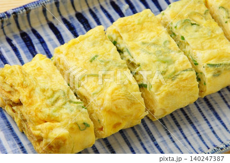 玉子焼き 玉子焼き 140247387