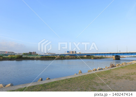神奈川県・川崎市・多摩川河川敷 神奈川県・川崎市・多摩川河川敷 140247414