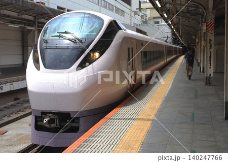 夜行列車改造が噂される常磐線特急車両E657系K19編成の工場入場列車 夜行列車改造が噂される常磐線特急車両E657系K19編成の工場入場列車 140247766