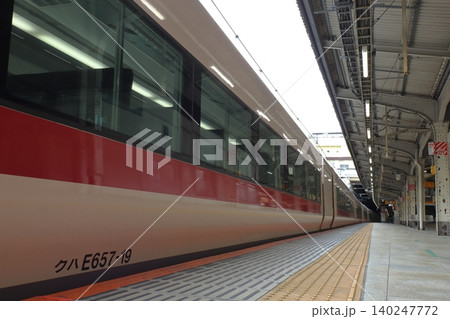 夜行列車改造が噂される常磐線特急車両E657系K19編成の工場入場列車 夜行列車改造が噂される常磐線特急車両E657系K19編成の工場入場列車 140247772