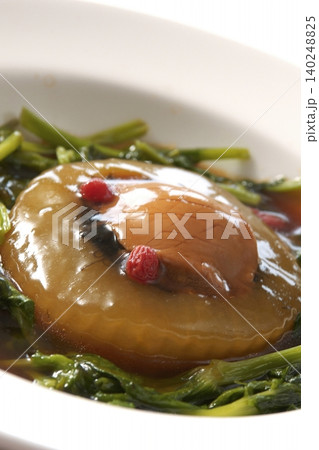 アワビの姿煮と大根の含め煮 アワビの姿煮と大根の含め煮 140248825