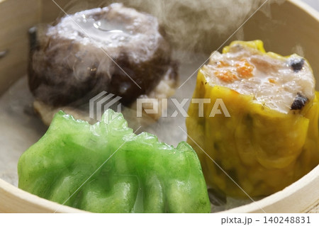 蒸し立て点心の盛り合わせ 蒸し立て点心の盛り合わせ 140248831