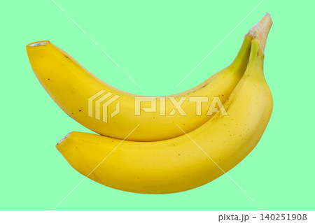 Ripe, juicy and aromatic yellow bananas. 140251908