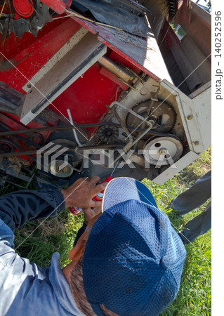 various various 140252596
