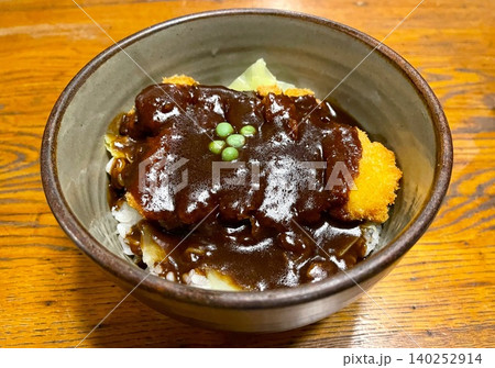 【岡山名物】老舗「カツ丼 野村」デミカツ丼 140252914
