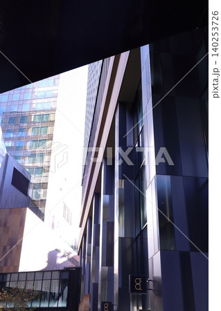 大阪駅前、見上げる風景写真 大阪駅前、見上げる風景写真 140253726