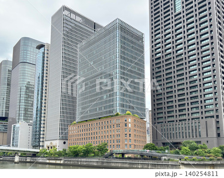ダイビル本館（写真中央。大阪市北区中之島。NTN本社、ダイビル本社など） 140254811