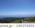大室山山頂から望む伊豆大島 140255604