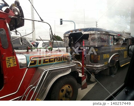 フィリピンのジープニー マニラ 交通 街並み Philippine jeepney Manila フィリピンのジープニー マニラ 交通 街並み Philippine jeepney Manila 140257449